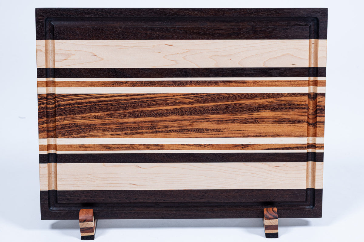CB34 - Multi-Colored Cutting Board with Stands