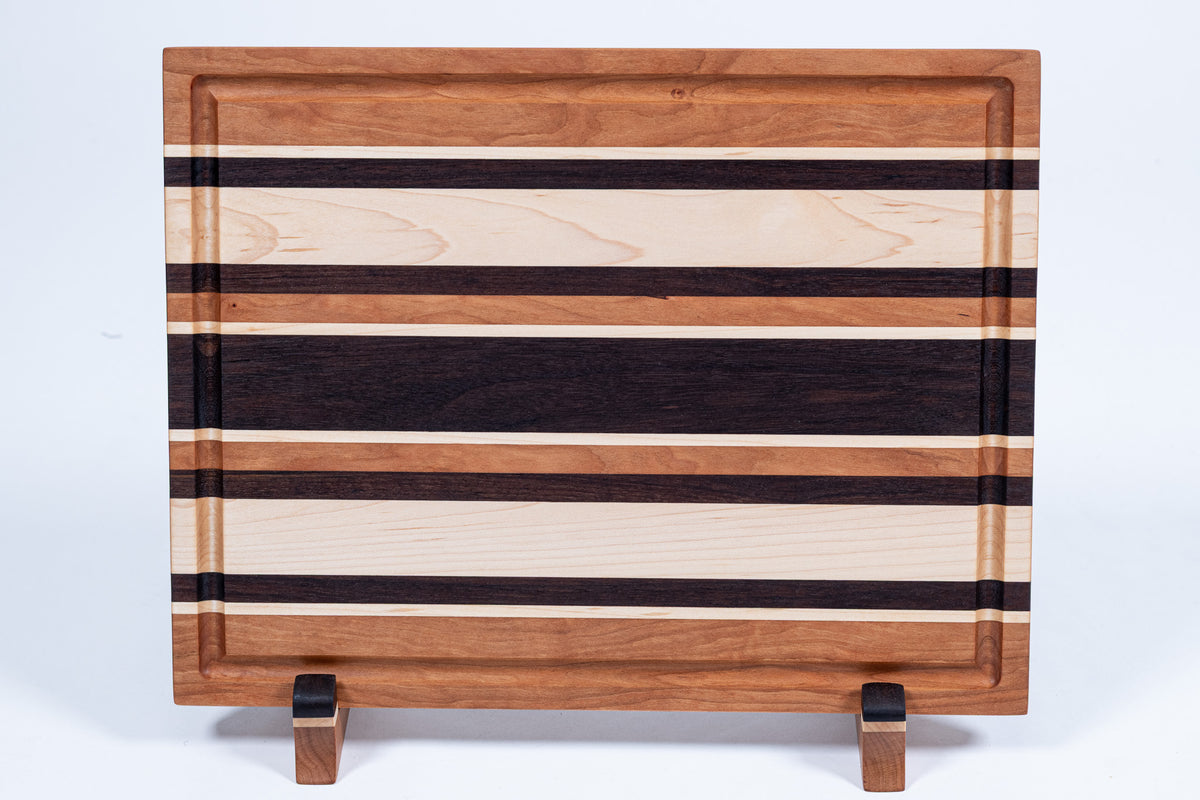 CB32 - Multi-Colored Cuttingboard with Stands
